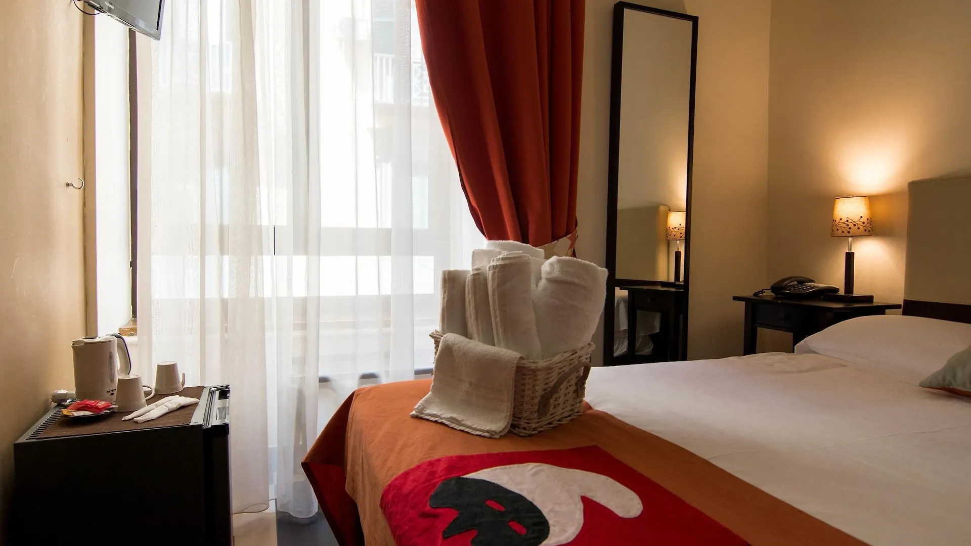Hotel Plebiscito Aparthotel Naples 3*,  Italy