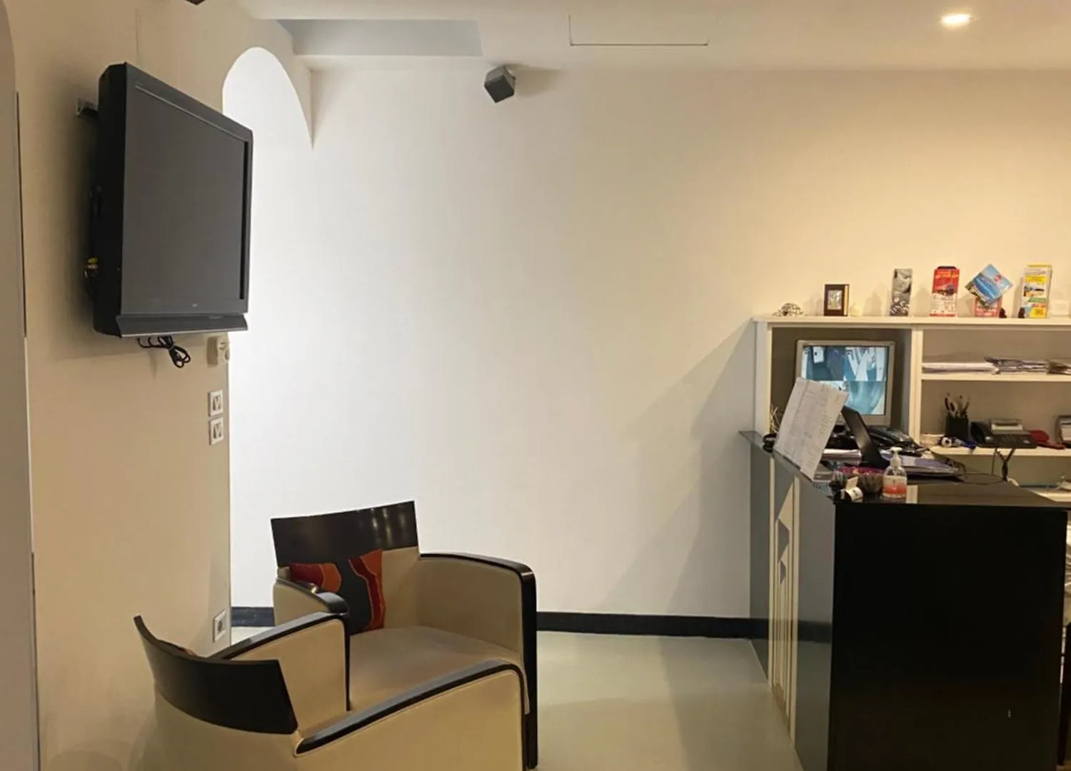 Hotel Plebiscito Aparthotel Naples 3*,  Italy